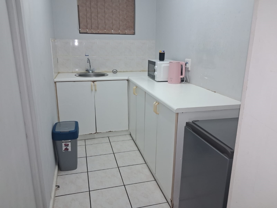 To Let 1 Bedroom Property for Rent in Gonubie North Eastern Cape